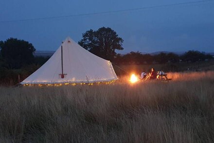 Luxury 5m bell tent with log burner near Whitby