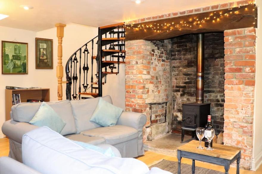Well Cottage (Pet Friendly £)