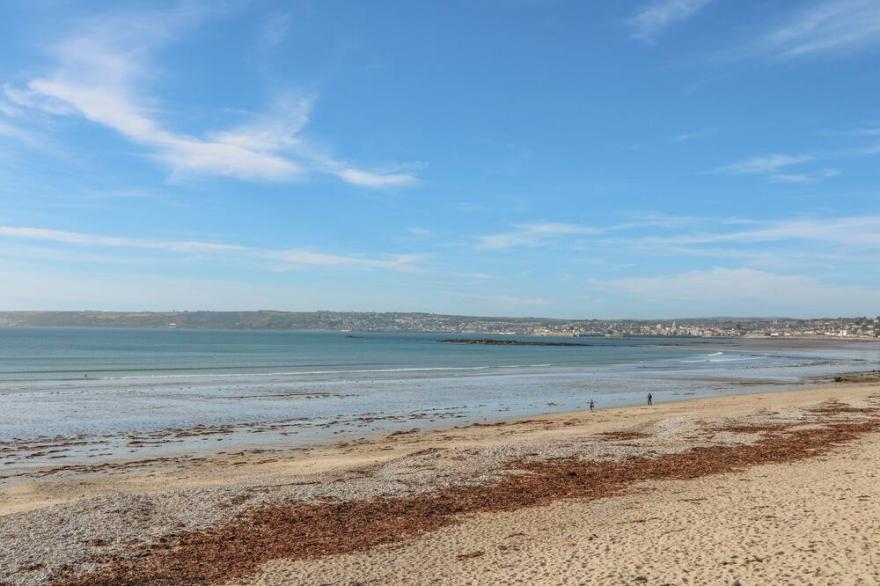 DRIFTWOOD, romantic, character holiday cottage in Marazion