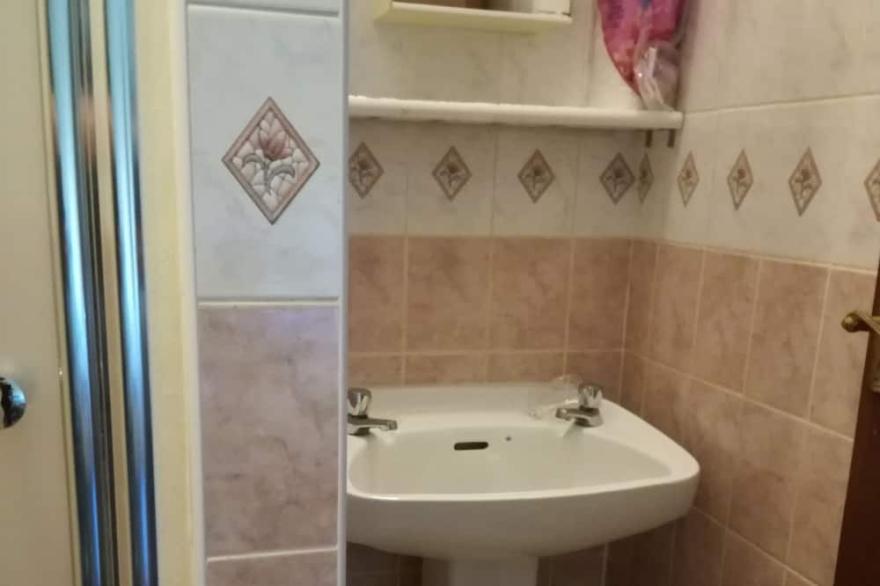 Rural Lincolnshire village Friskney with great links, close to Skegness