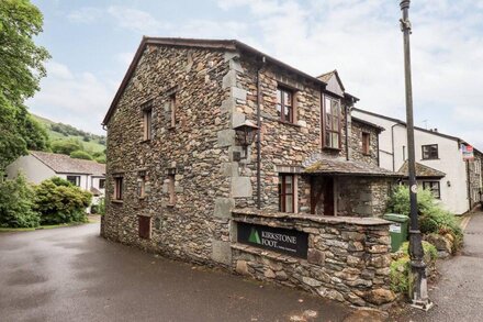 CHAPELSIDE COTTAGE, family friendly, with a garden in Ambleside