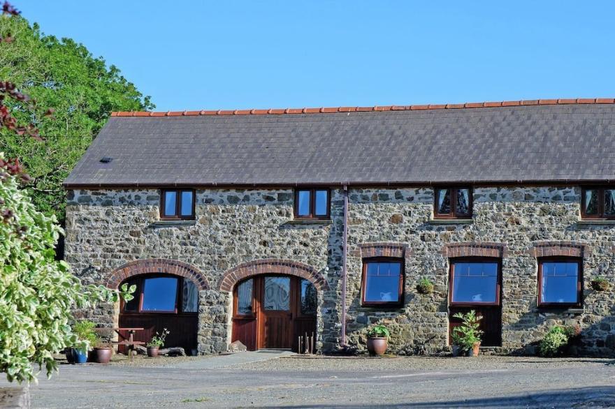 2 bedroom accommodation in Haverfordwest, near Narberth