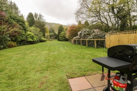 RAINCLIFFE MANOR, family friendly, with a garden in Scarborough