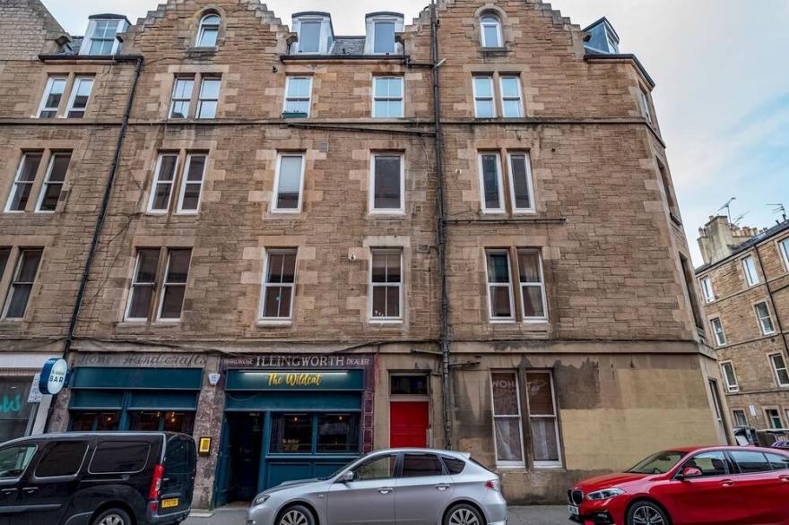 Pass The Keys | Renovated 2 Beds Flat Near City Centre And Meadows