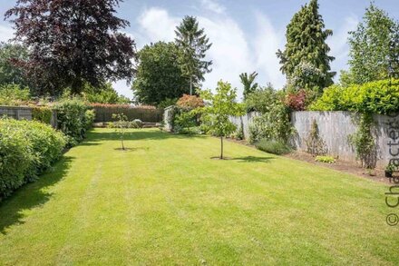 EAST LEAZE, pet friendly, with a garden in Chipping Campden