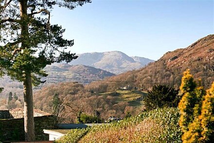 TODD CRAG, pet friendly in Ambleside