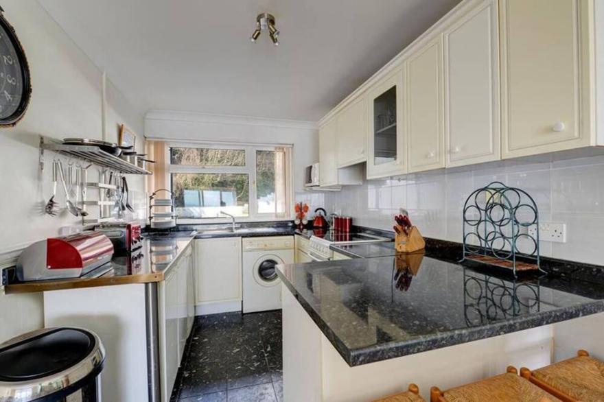 2 Strandways in Saundersfoot