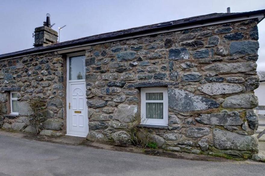 3 Tyn Llan in Dyffryn Ardudwy