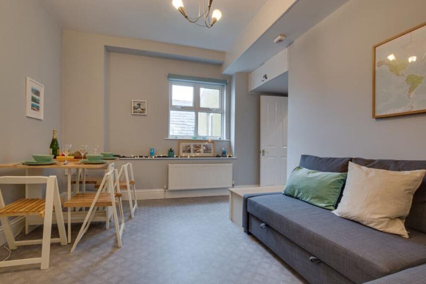 Wonderland - Two Bedroom Apartment, Sleeps 4