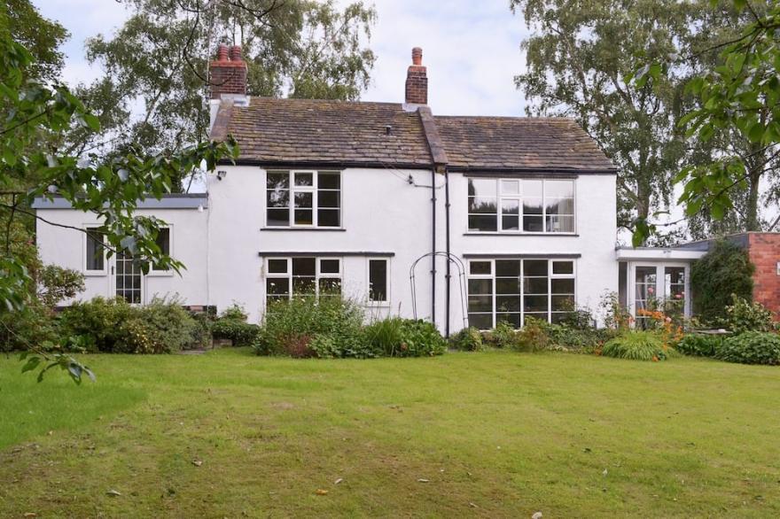3 Bedroom Accommodation In Heath, Near Chesterfield