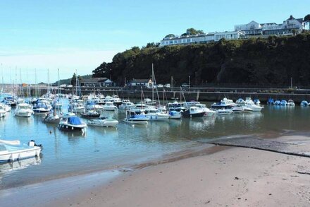 Enfield House in Saundersfoot