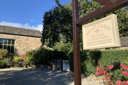 The Oaks - Award Winning Barn Conversion In Hope Village Near To Castleton