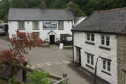 17th century cottage in a quiet picturesque village