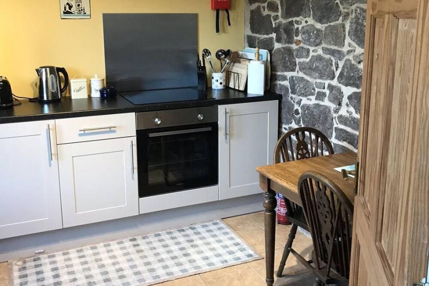 Stonelaws Holiday Cottages:  Muir Cottage