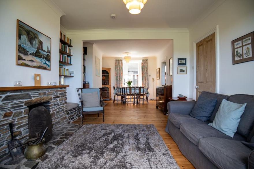 3 Avonside with stunning waterside views, near beach, in Bantham, South Devon