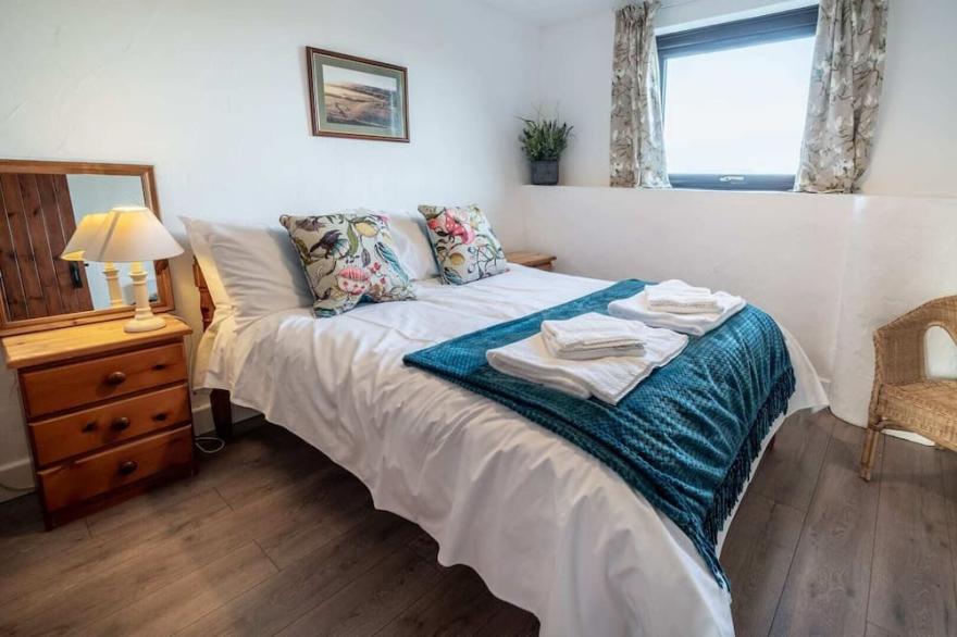 Stunning 2 Bedroom Holiday Cottage nr Bude