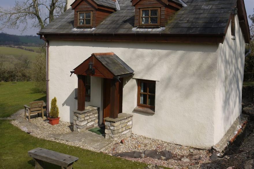 18th Century Stone Cottage In The Beautiful Usk Valley