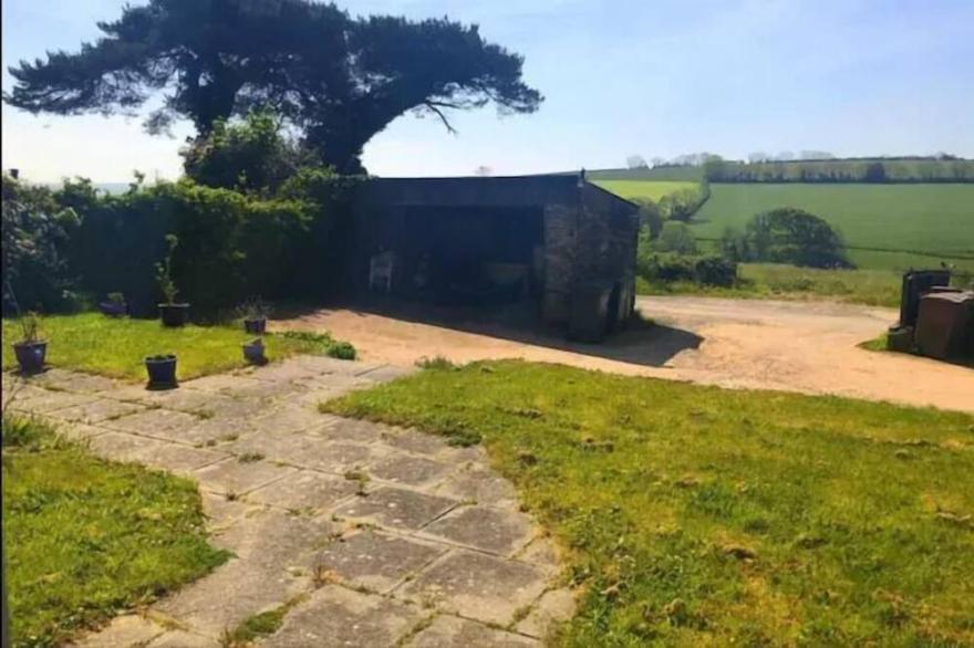 Stunning 3-Bed Cottage near Totnes  South Devon