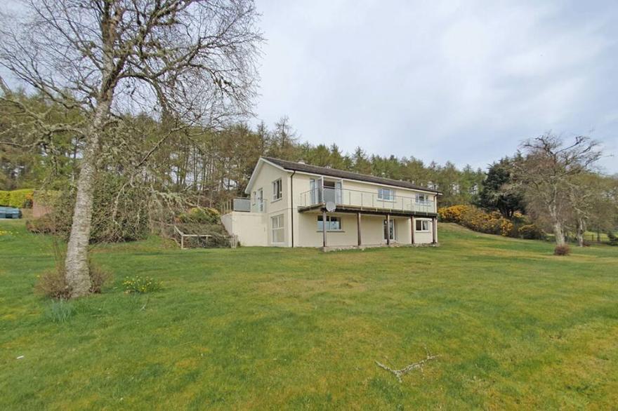 3-Bedroom House In Dornoch With Fantastic Views Of The Dornoch Firth