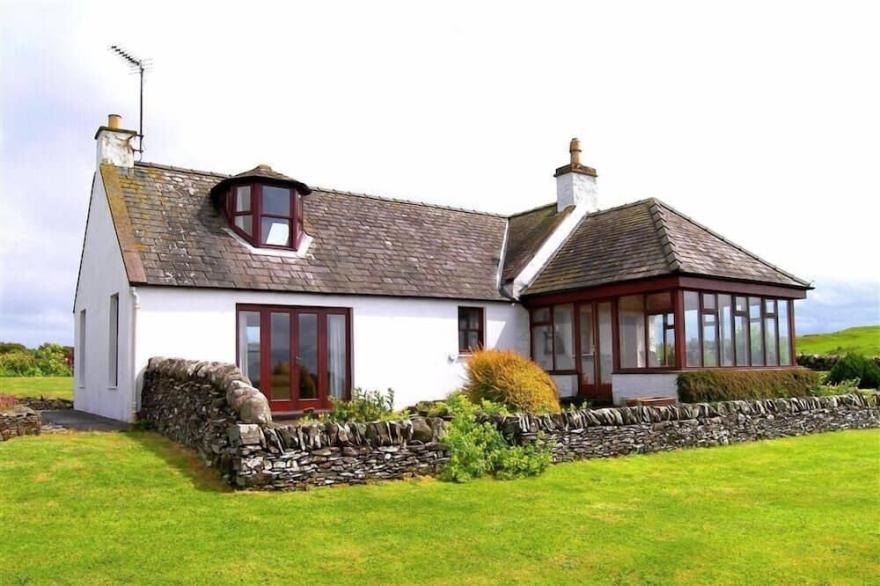 Allanhead Cottage -  A Cottage That Sleeps 8 Guests  In 3 Bedrooms