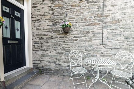 IVY BANK, pet friendly, with open fire in Windermere