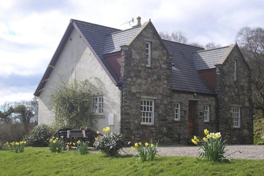 Barr Na Criche Cottage