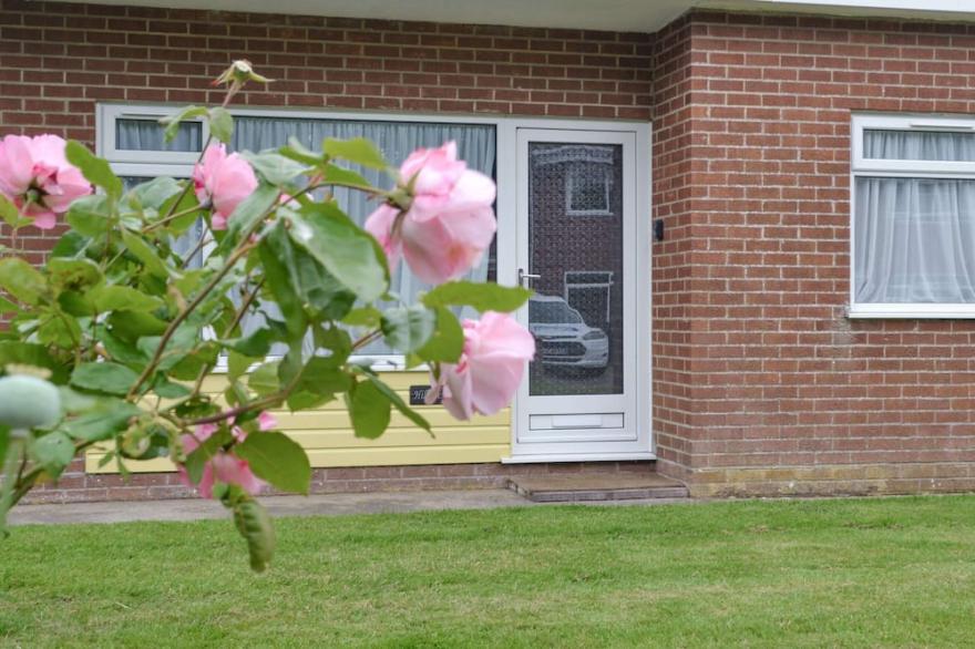 2 bedroom accommodation in Mundesley, near Cromer