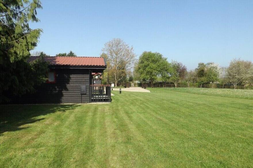 Squirrel, Bespoke Holiday Lodge In Beautiful Suffolk Conservation Village