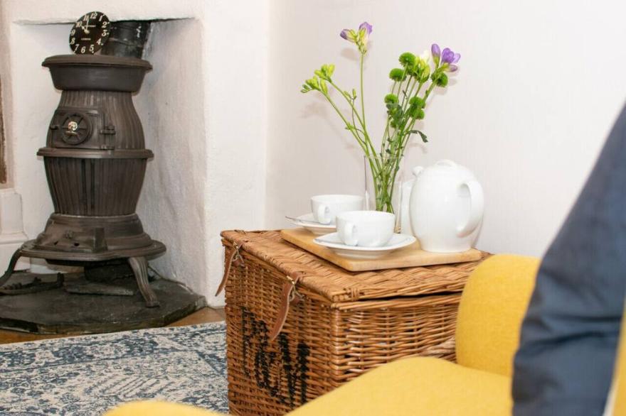 Cove Cottage - Two Bedroom House, Sleeps 4