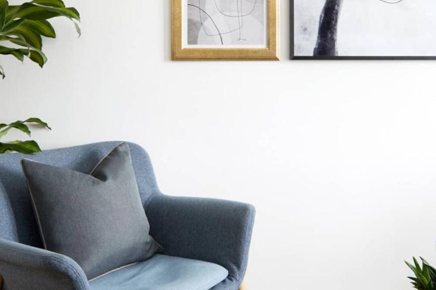 Superb 3 Bedroom/ 2 Bathroom Flat