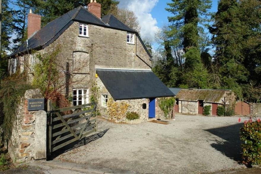MARISTOW BARTON, Pet Friendly, Luxury Holiday Cottage In Milton Combe