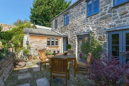 DAIRY COTTAGE, family friendly, luxury holiday cottage in Chagford