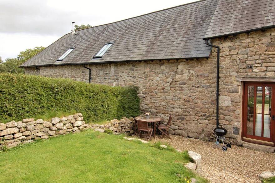 THE BOLTHOLE, family friendly, country holiday cottage in Throwleigh