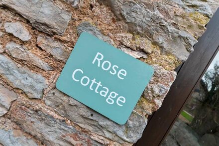 Rose Cottage in Marldon, Paignton, Devon