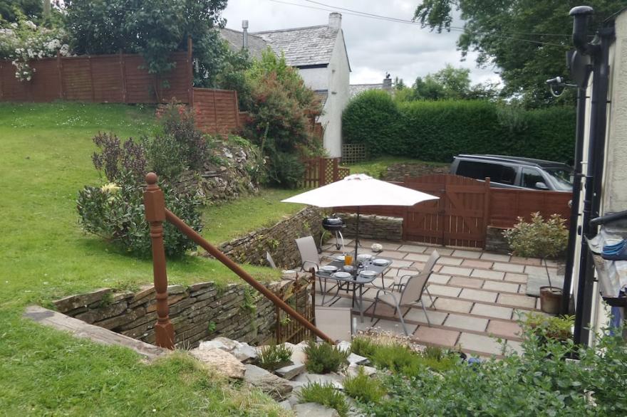 Traditional Cottage, enclosed garden, Trewalder, Nr Port Isaac & surf beaches.