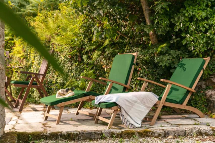 5* Luxurious 1 bed self-catering cottage, 20mins from North&South Cornish coasts