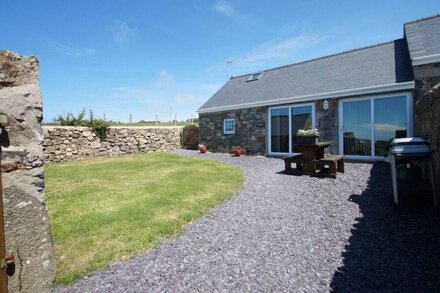 Corlan Lleuddad - Two Bedroom House, Sleeps 4