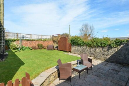 Bwthyn Benllech - Three Bedroom House, Sleeps 5