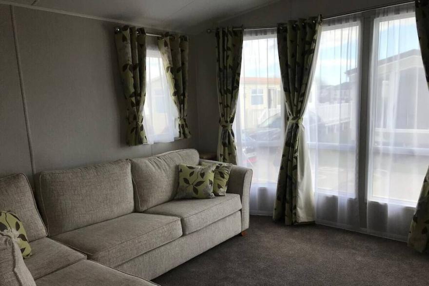 SP114 6 berth holiday home