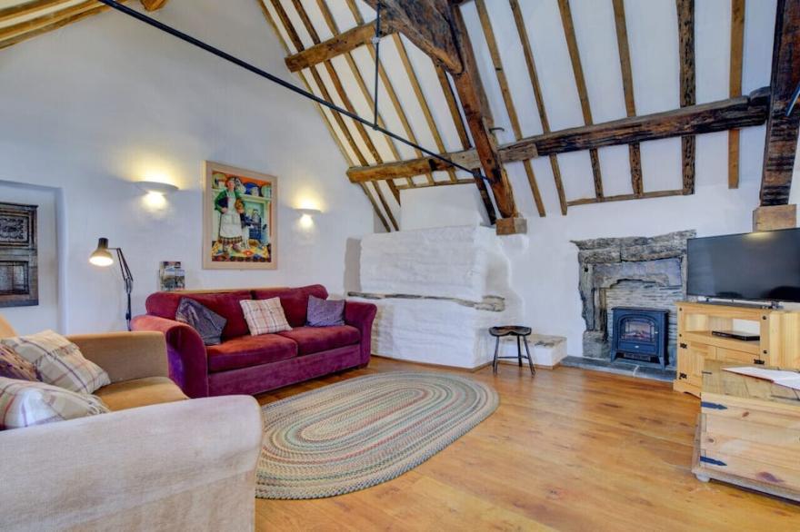 Ysgubor Newydd - Two Bedroom House, Sleeps 4