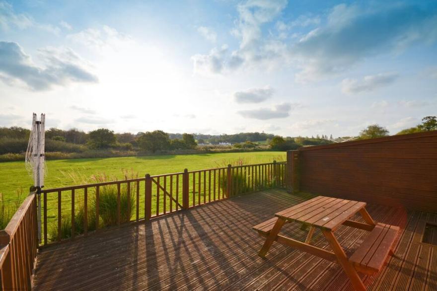 18 Tollgate Cottages, Seaview -  a cottage that sleeps 4 guests  in 2 bedrooms