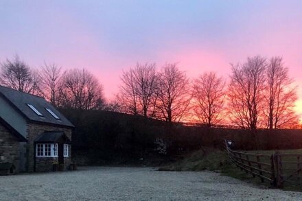 Mole Hill Farm 5* Cottage