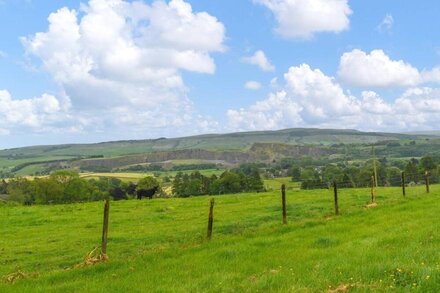 2 bedroom accommodation in Eastby, near Skipton