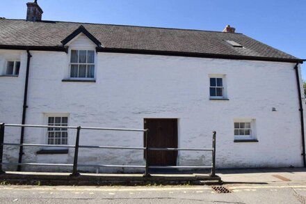 Ysgubor Newydd in Machynlleth