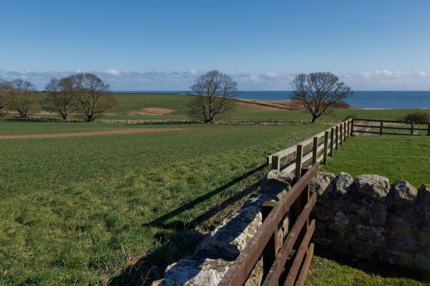 Lyme Cottage Luxury Coastal Retreat With Private Access To The Beach