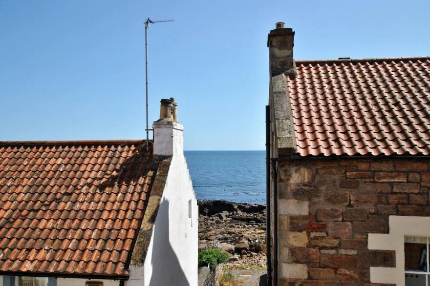 Heron Cottage- fisherman's cottage by the sea