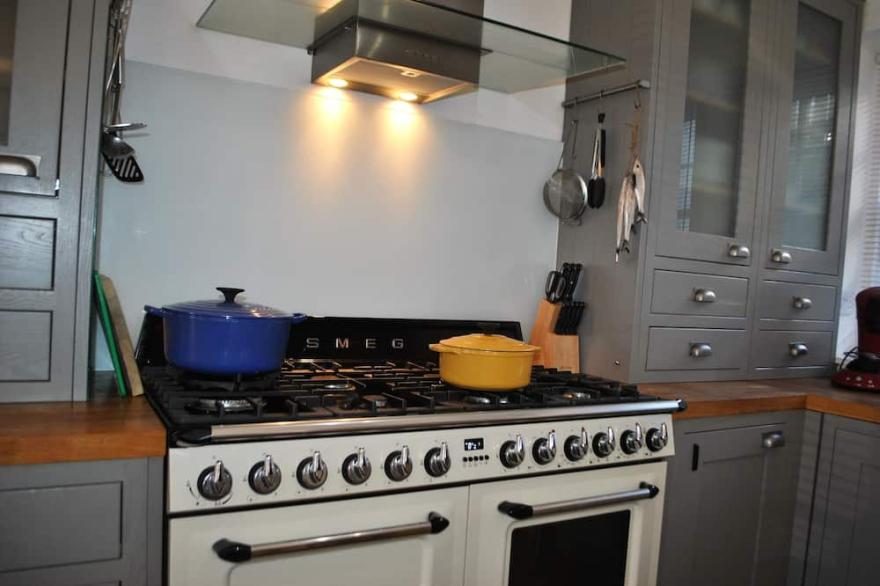 Coast Cottage- traditional fisherman's cottage