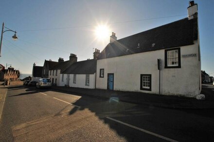 One Shoregate- cosy Crail retreat