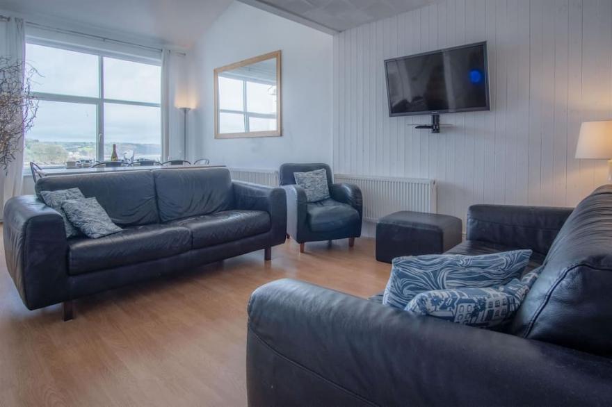 Captains Walk - 4 Bedroom Apartment - Saundersfoot