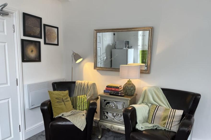 Modern spacious 1 bed studio Preston City Centre